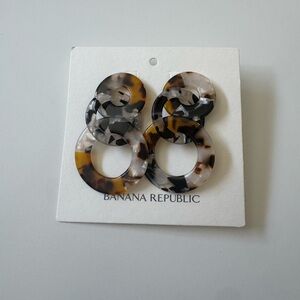 Banana Republic Tortoise Shell Earrings